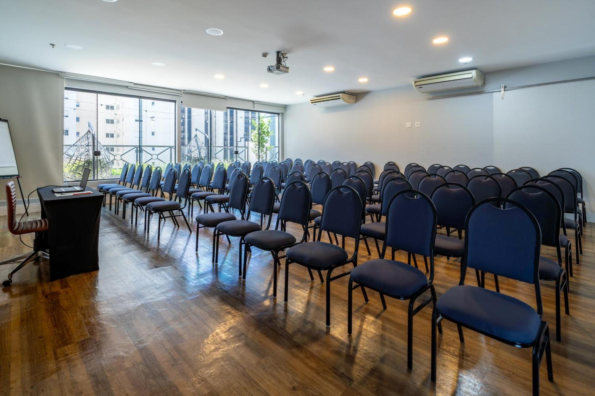 Intercity Berrini Hotel 4*